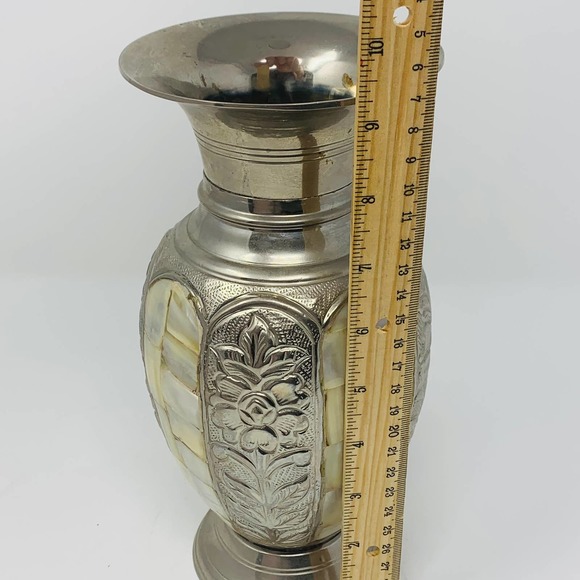 Vintage SILVER Plate VASE With Shell Inlay Paneling Floral Design In Silver - Picture 7 of 7